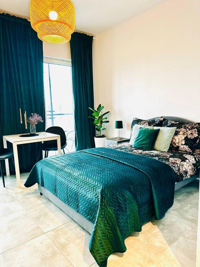 ワルシャワUroczy Apartament Blisko Centrum Warszawyアパートメント エクステリア 写真